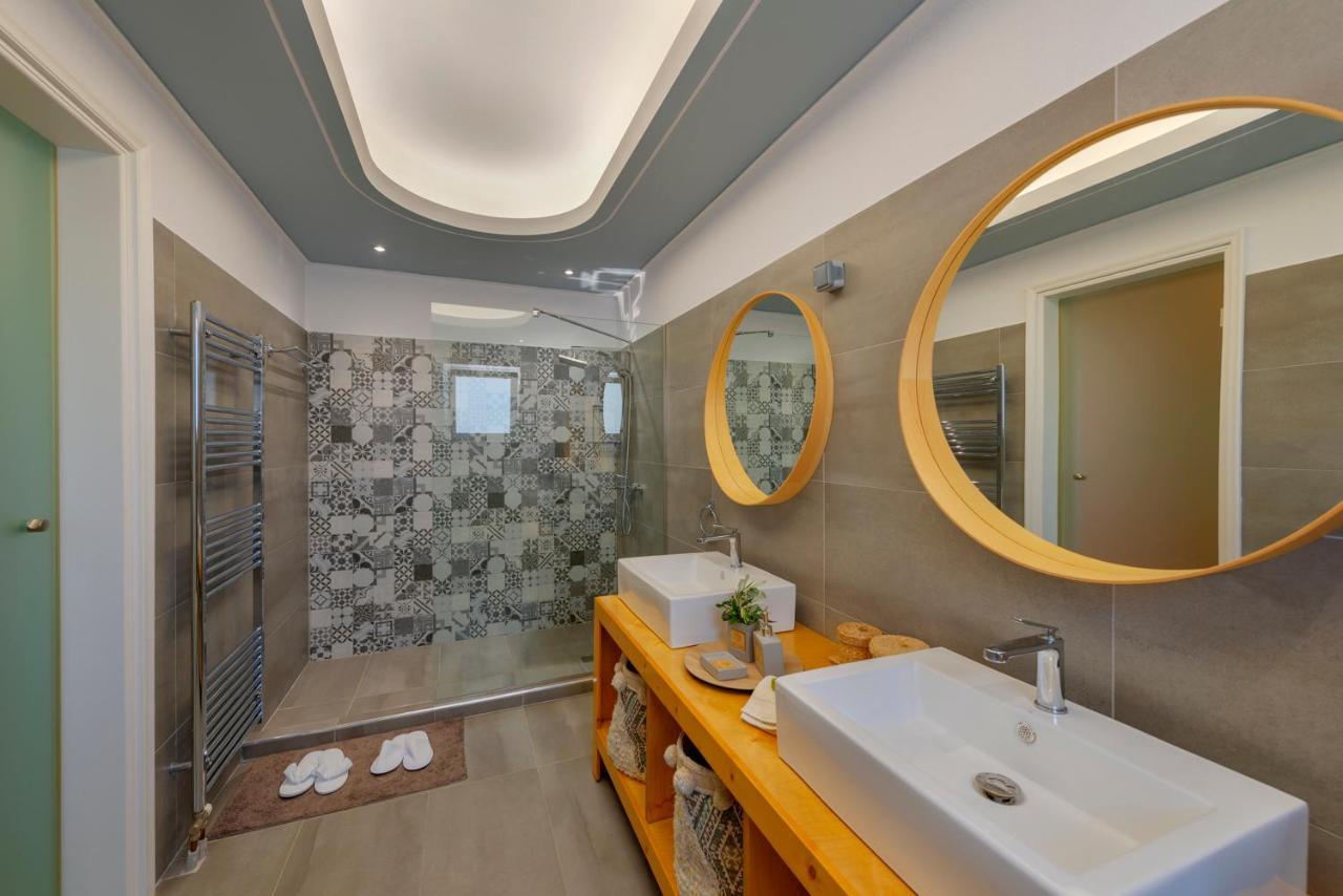 The Painters Luxurious Villa Anavyssos Luaran gambar