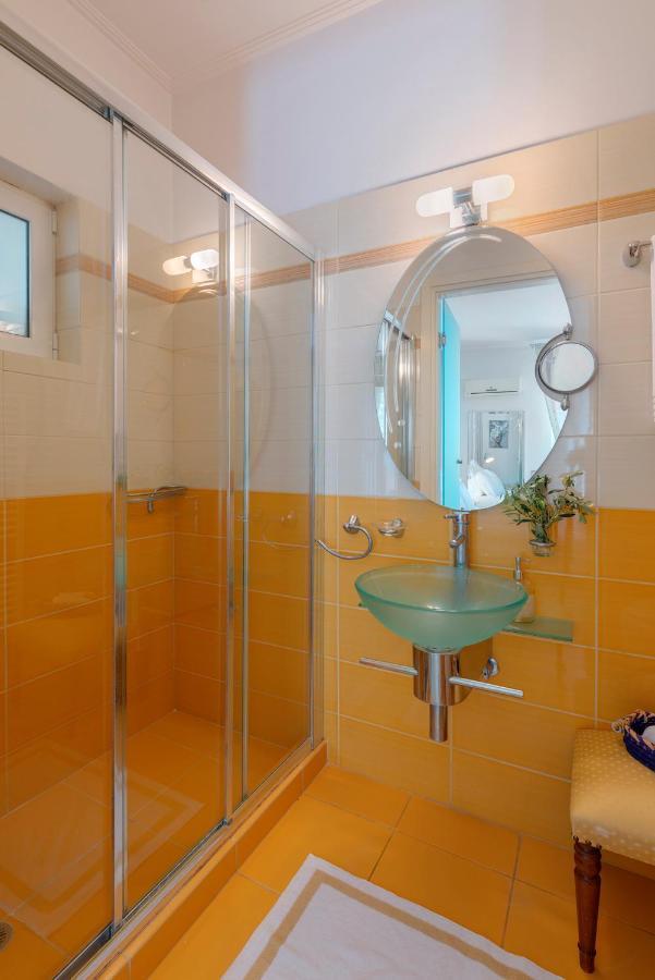 The Painters Luxurious Villa Anavyssos Luaran gambar