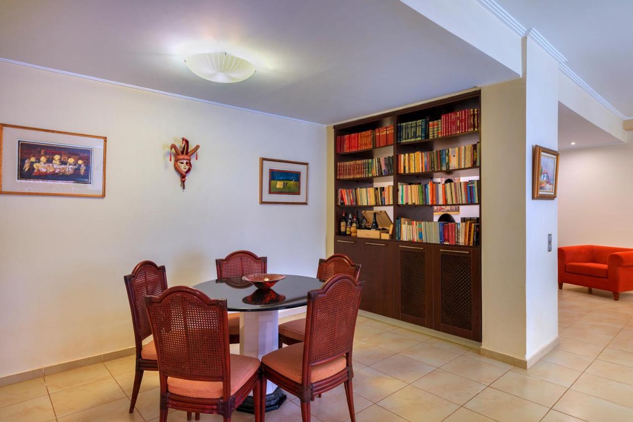 The Painters Luxurious Villa Anavyssos Luaran gambar